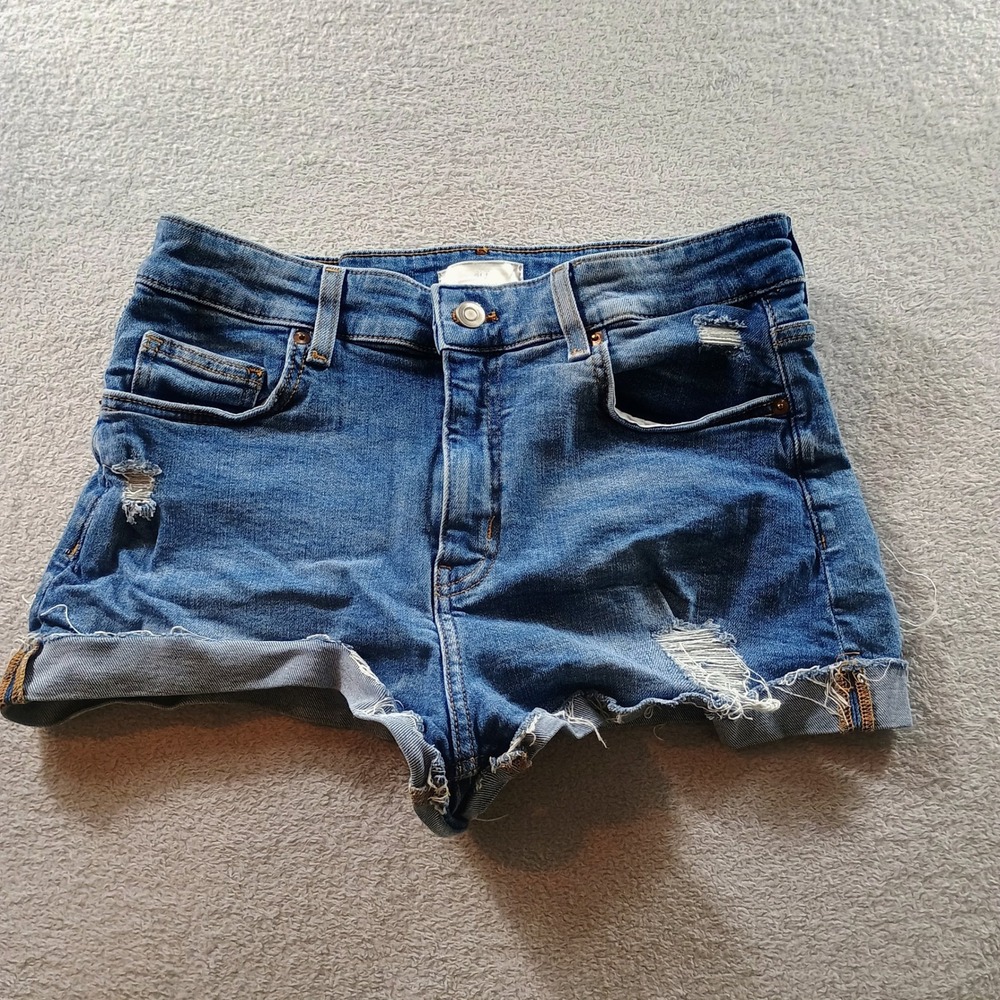 H&M Women Denim Shorts Blue Size 10 Distressed Cuffed Hem
